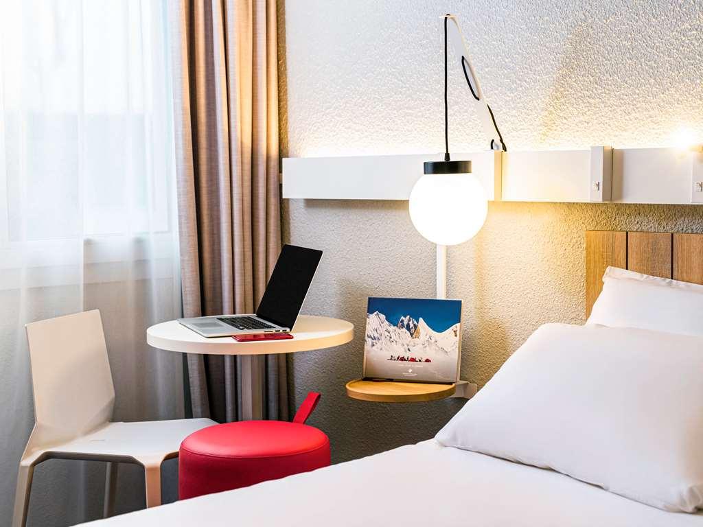 Hotel Ibis Saint Rambert D'Albon Habitación foto